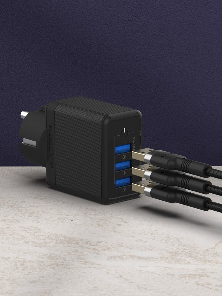 3포트 퀵차지3.0 GaN 접지 고속 멀티 충전기 54W GQ110 1개+1개 상세 이미지 2